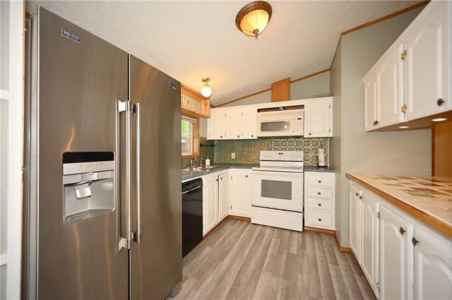 330 SE 240th Street, Plattsburg, MO 64477