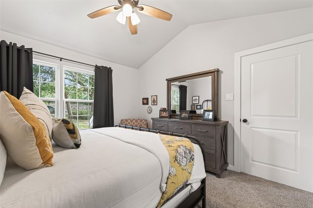 1047 Dungens Mill Road, Columbus, TX 78934