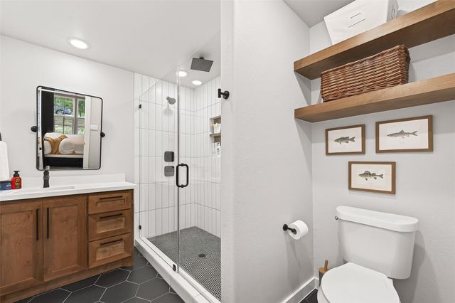 1047 Dungens Mill Road, Columbus, TX 78934