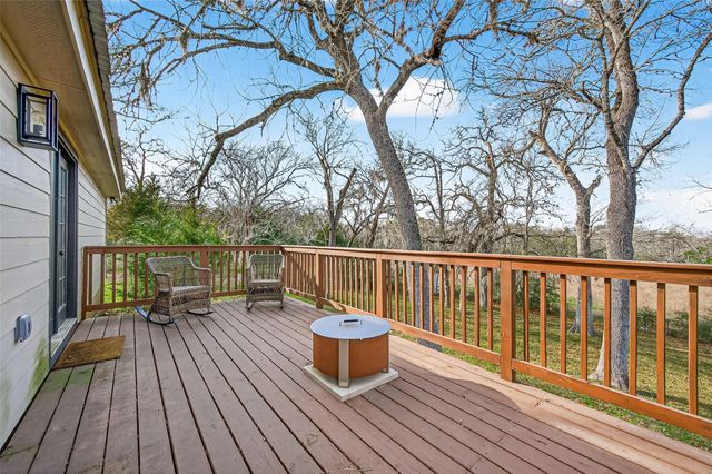 1047 Dungens Mill Road, Columbus, TX 78934