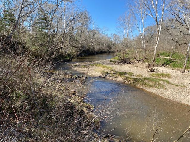 1047 Dungens Mill Road, Columbus, TX 78934