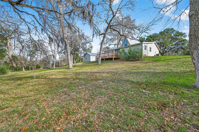 1047 Dungens Mill Road, Columbus, TX 78934