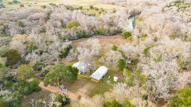 1047 Dungens Mill Road, Columbus, TX 78934