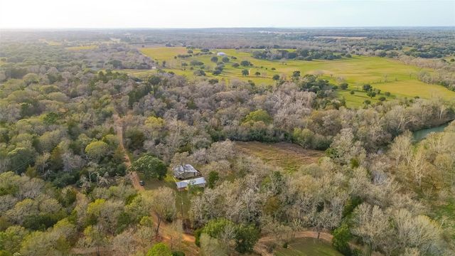 1047 Dungens Mill Road, Columbus, TX 78934
