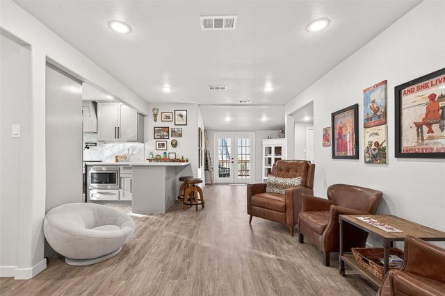 1047 Dungens Mill Road, Columbus, TX 78934