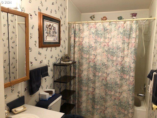 5956 BUCKHORN Rd, Roseburg, OR 97470