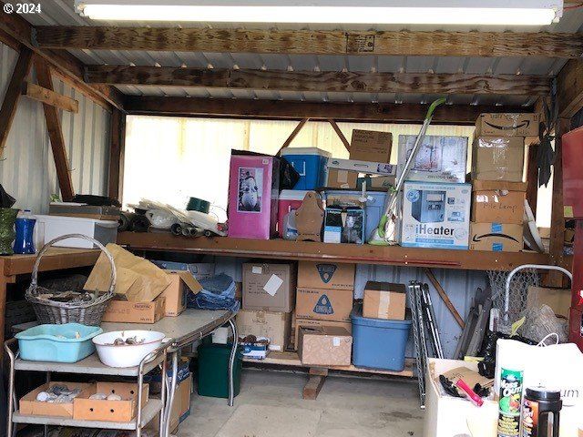 5956 BUCKHORN Rd, Roseburg, OR 97470