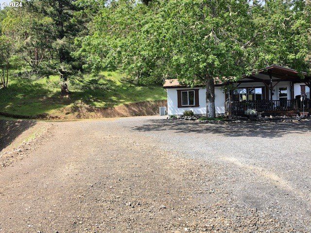 5956 BUCKHORN Rd, Roseburg, OR 97470