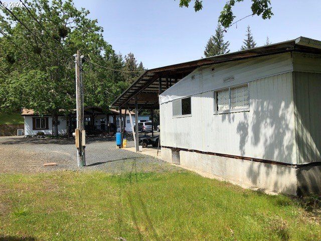 5956 BUCKHORN Rd, Roseburg, OR 97470