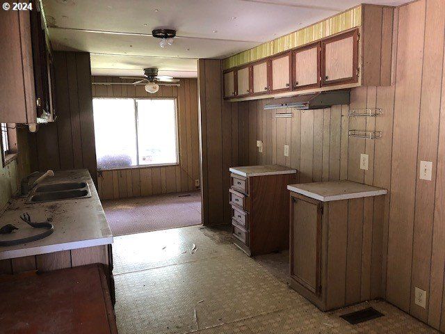 5956 BUCKHORN Rd, Roseburg, OR 97470