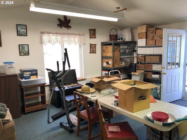 5956 BUCKHORN Rd, Roseburg, OR 97470