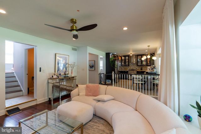 188 ORLANDO DR, Sicklerville, NJ 08081