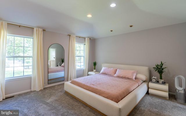 188 ORLANDO DR, Sicklerville, NJ 08081