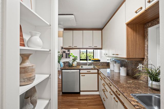 19100 Crest Ave 100, Castro Valley, CA 94546