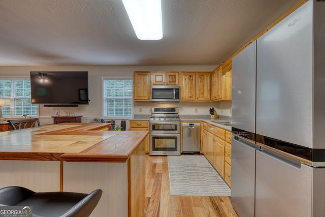 2228 Walls Mountain, Hiawassee, GA 30546