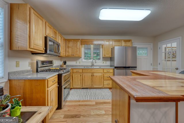 2228 Walls Mountain, Hiawassee, GA 30546