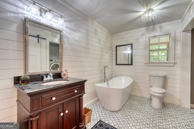 2228 Walls Mountain, Hiawassee, GA 30546