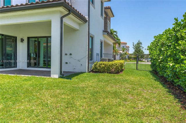 3412 Emerson Lane, Hollywood, FL 33312