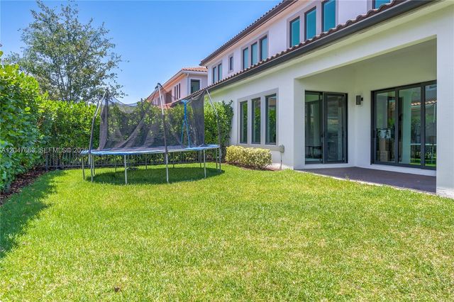 3412 Emerson Lane, Hollywood, FL 33312