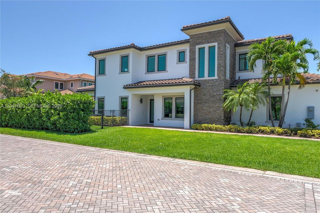 3412 Emerson Lane, Hollywood, FL 33312
