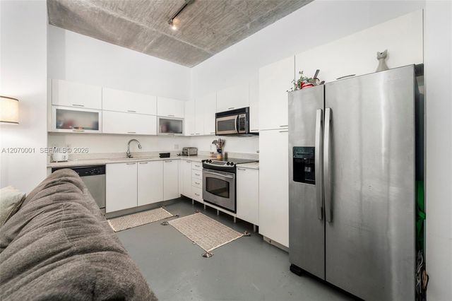234 NE 3rd Street 602, Miami, FL 33132