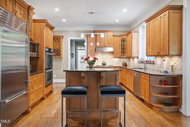 108 Cross Creek Drive, Chapel Hill, NC 27514