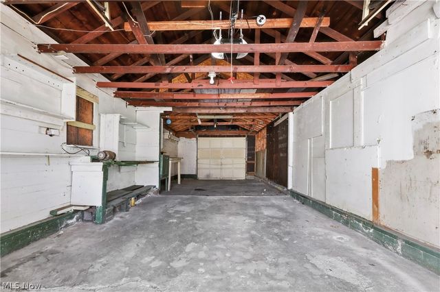 2806 33rd Street NE, Canton, OH 44705