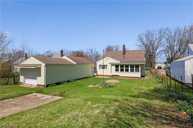 2806 33rd Street NE, Canton, OH 44705
