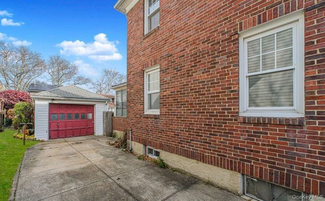 297 Otis Avenue, Staten Island, NY 10306