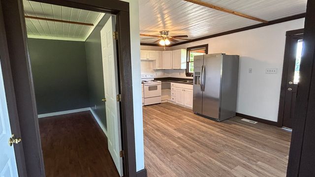 975 Goucher School, Gaffney, SC 29340