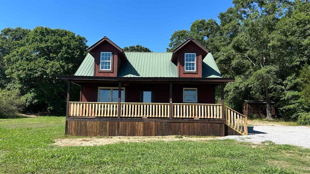 975 Goucher School, Gaffney, SC 29340