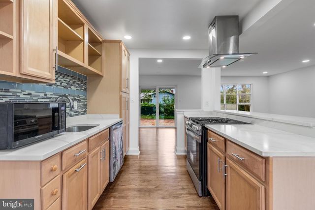 1402 MULLINS ST, Silver Spring, MD 20904