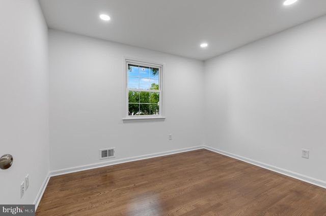 1402 MULLINS ST, Silver Spring, MD 20904