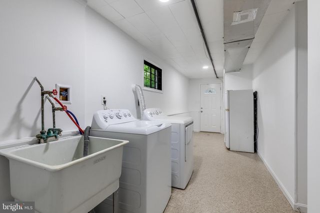 1402 MULLINS ST, Silver Spring, MD 20904