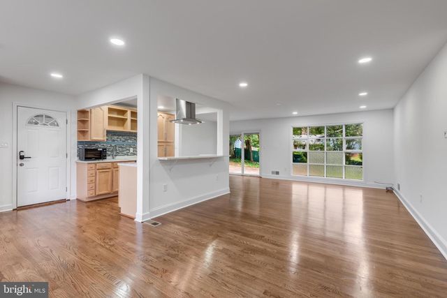 1402 MULLINS ST, Silver Spring, MD 20904