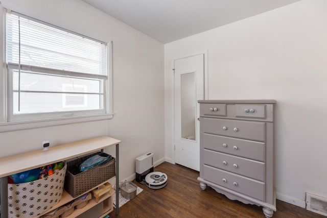 3820 W Westlawn St, Wichita, KS 67203