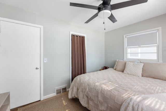 3820 W Westlawn St, Wichita, KS 67203