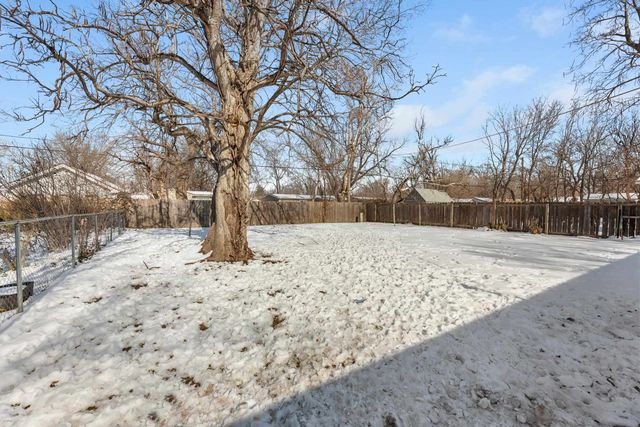 3820 W Westlawn St, Wichita, KS 67203