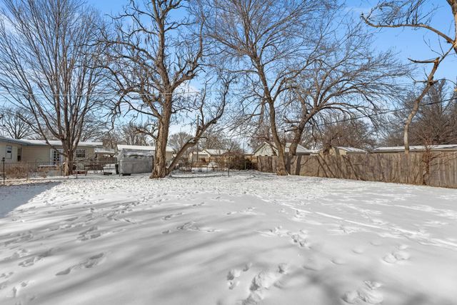 3820 W Westlawn St, Wichita, KS 67203