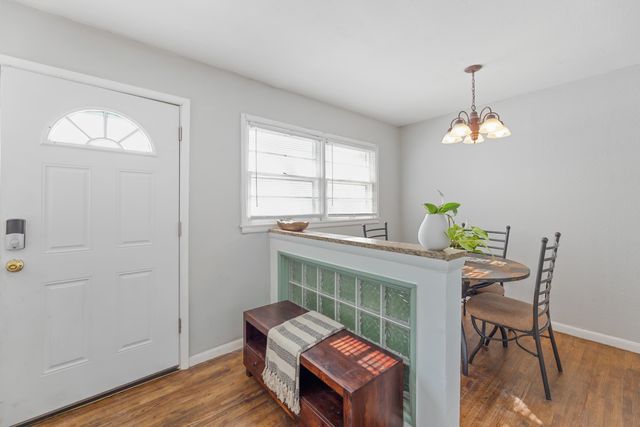 3820 W Westlawn St, Wichita, KS 67203