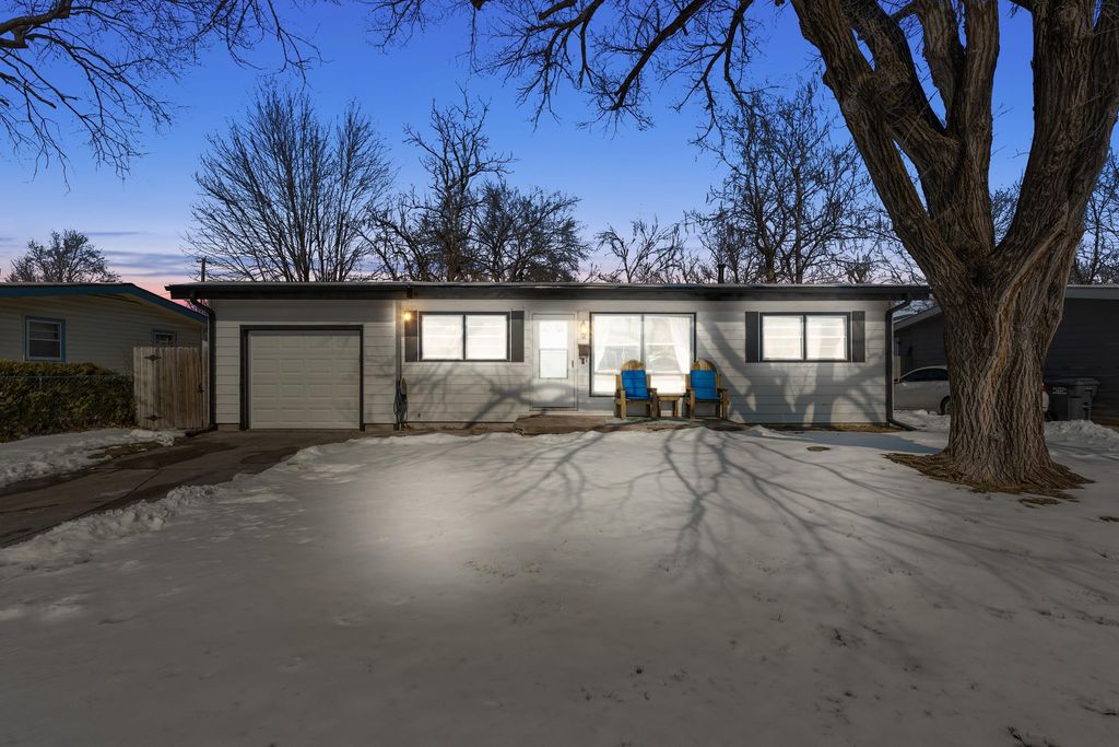 3820 W Westlawn St, Wichita, KS 67203