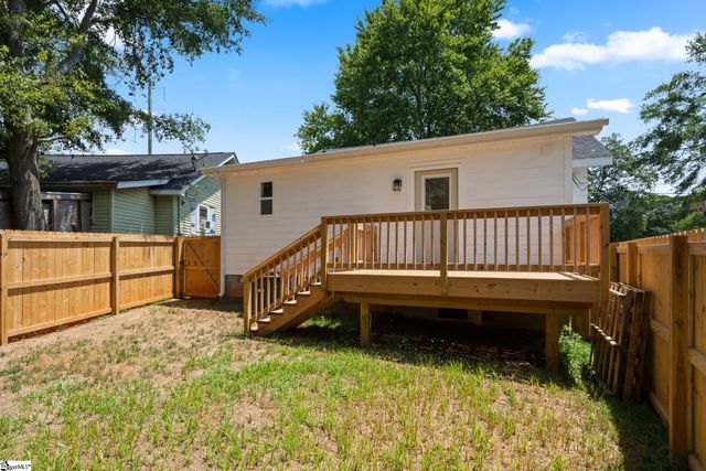 200 Mcdaniel Avenue, Greer, SC 29651