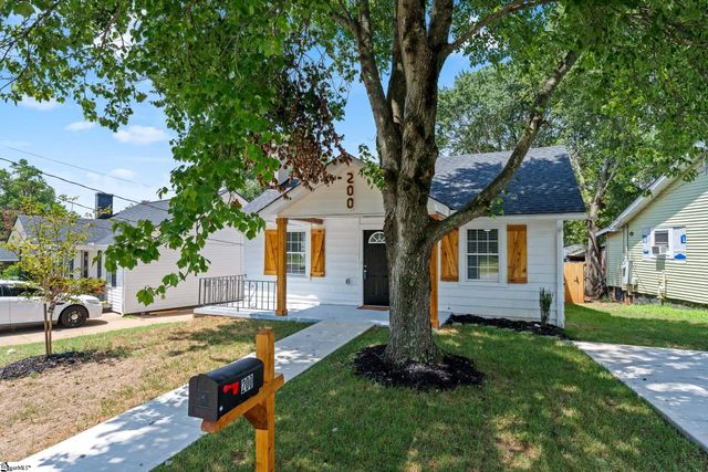 200 Mcdaniel Avenue, Greer, SC 29651