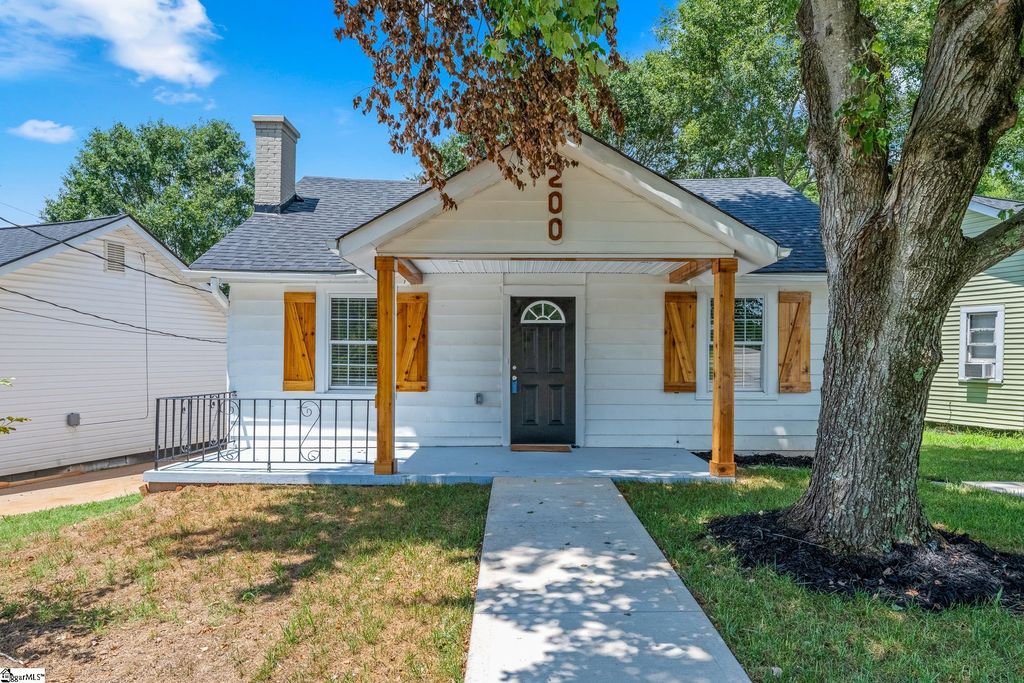 200 Mcdaniel Avenue, Greer, SC 29651