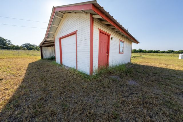 700 County Road 408, Comanche, TX 76442