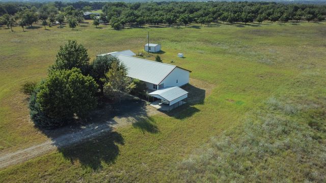 700 County Road 408, Comanche, TX 76442