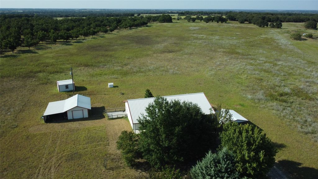700 County Road 408, Comanche, TX 76442