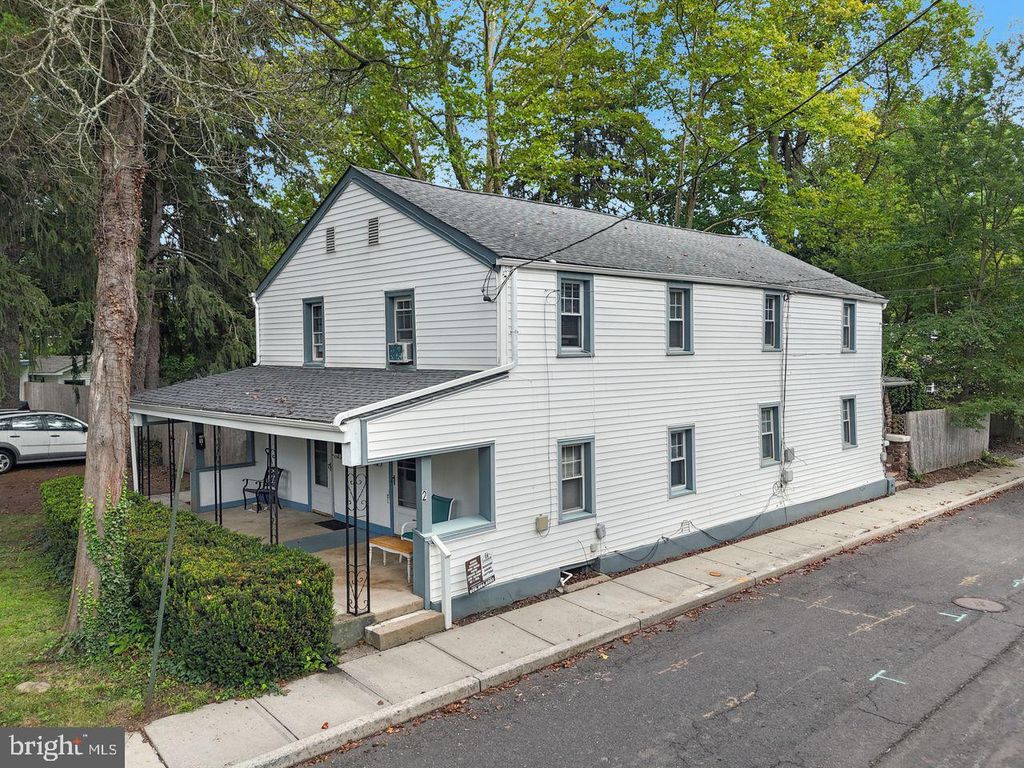 2 TITUS AVE, Lawrenceville, NJ 08648