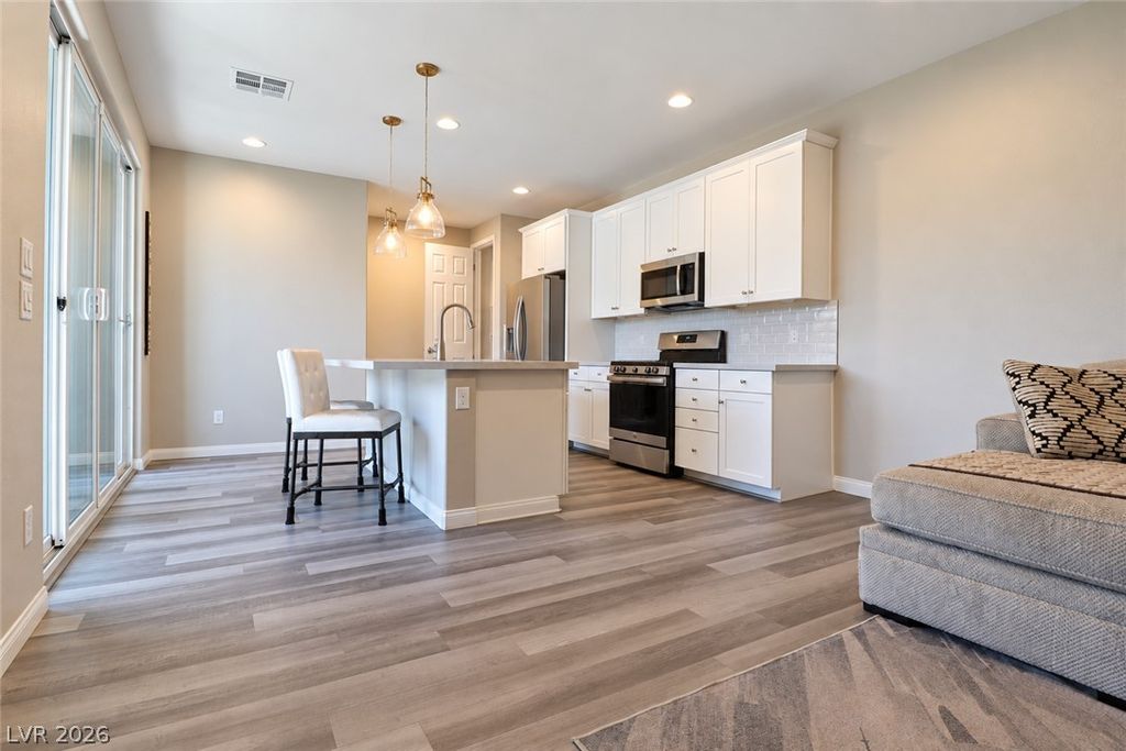 754 North Water Street, Henderson, NV 89015 — photo 4