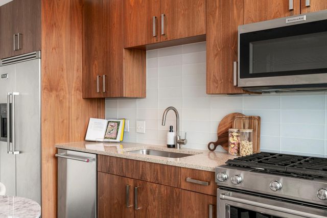 222 West Ave 2204, Austin, TX 78701